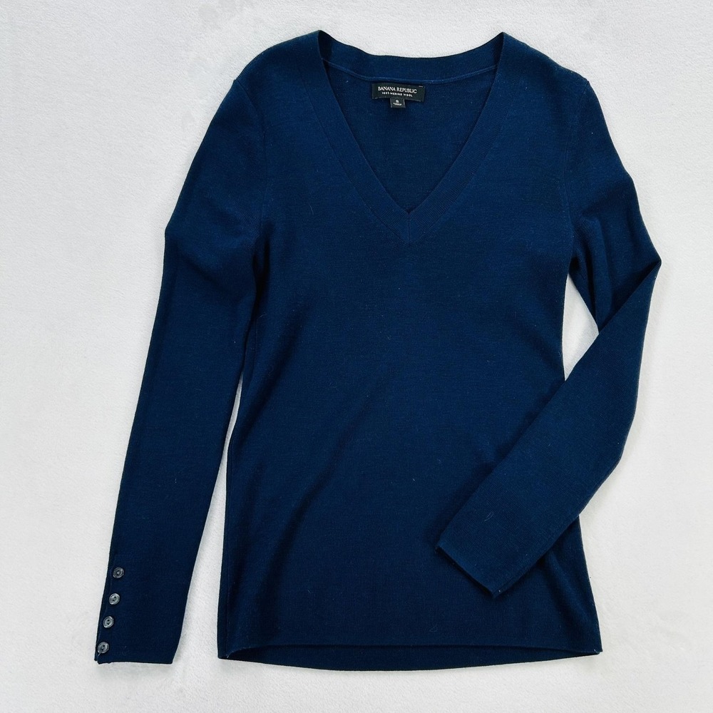 Banana Republic Sweater Womens Small Blue 100% Merino Wool V Neck Button Cuff